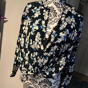 Light spring long sleeve shirt